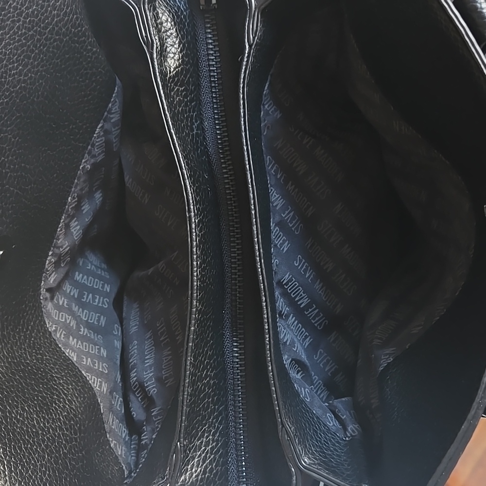 Steve Madden BShiloh  Black/Black Tote with Mini Pouch - Picture 7 of 13